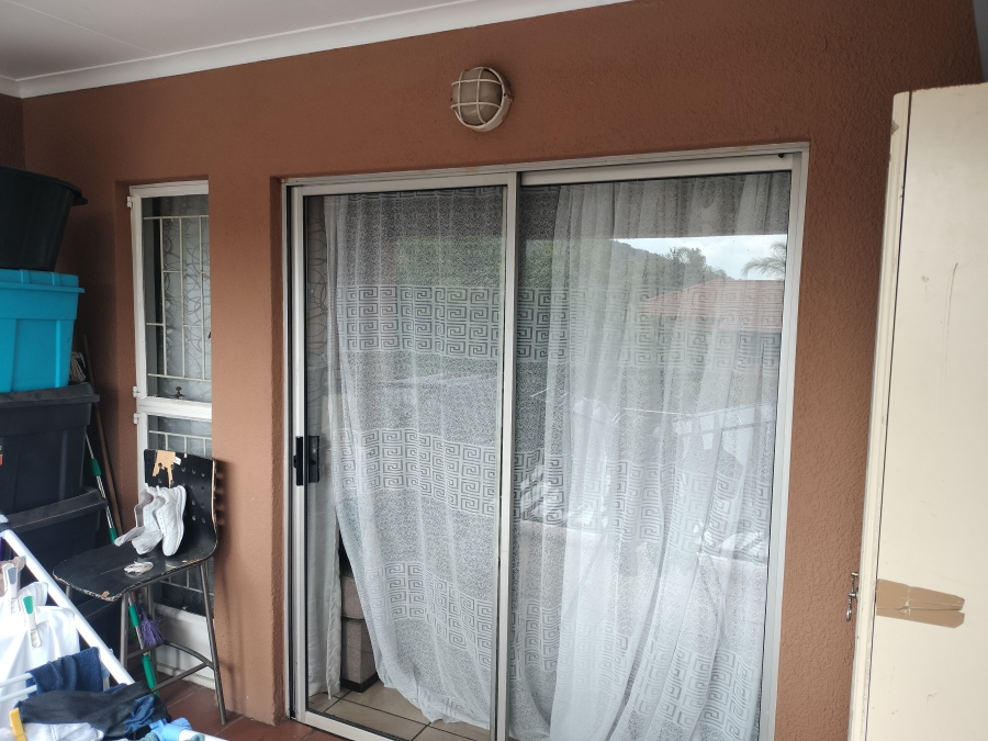 2 Bedroom Property for Sale in Safari Gardens North West